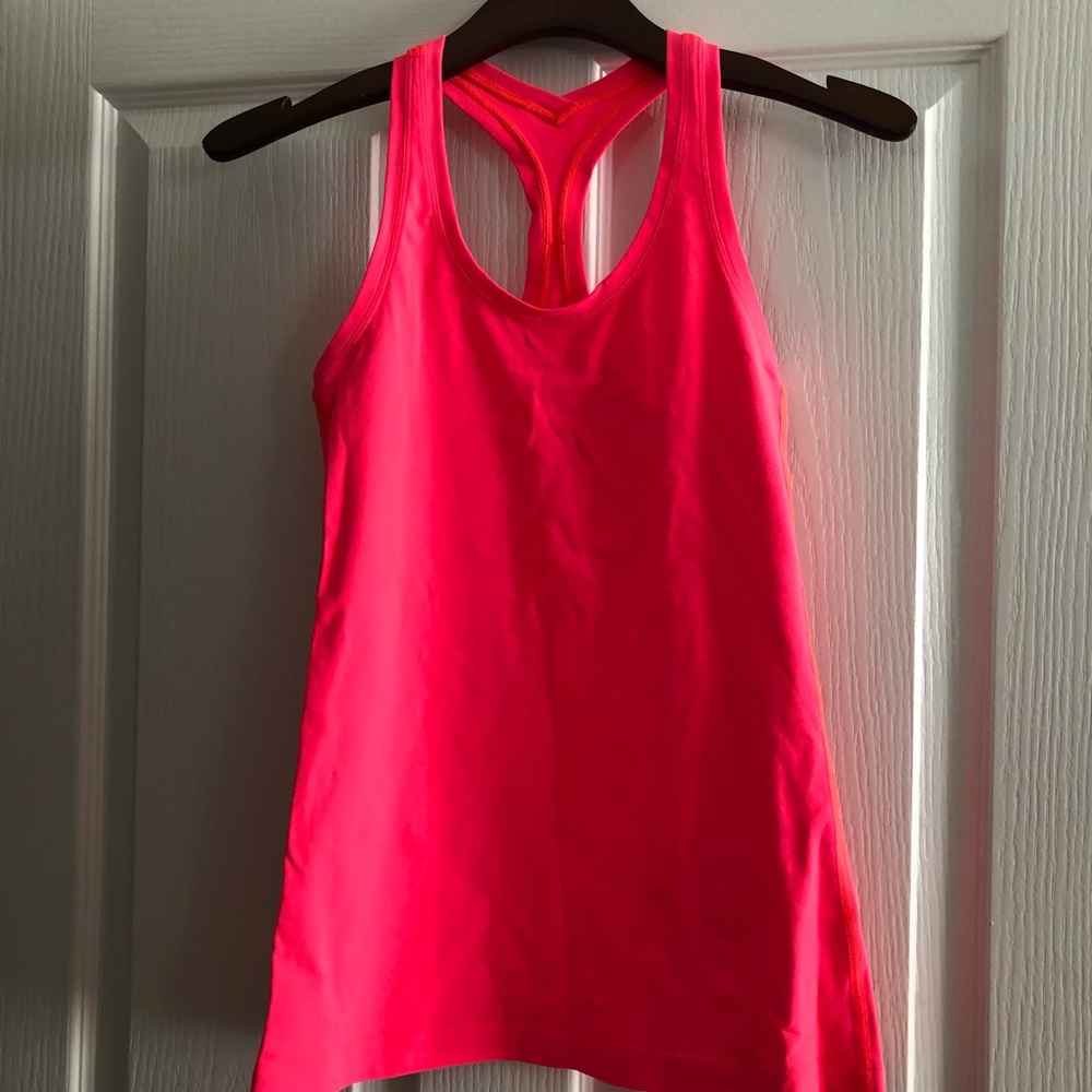 Lululemon tank size 6